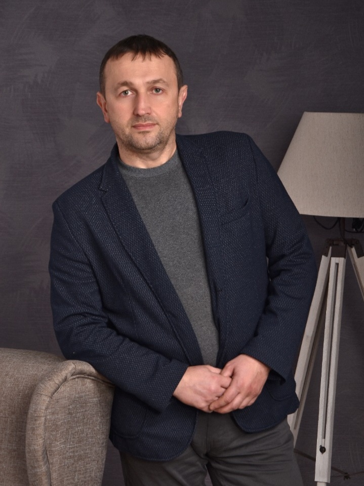 ООО ”Правая линия“