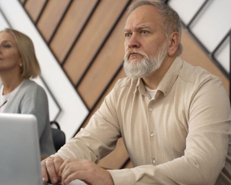 Бесплатная программа наставничества (менторства) для людей старше 50 лет